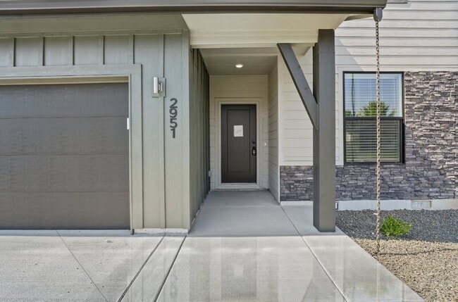 2951 S Alcamo Wy in Meridian, ID - Building Photo - Building Photo