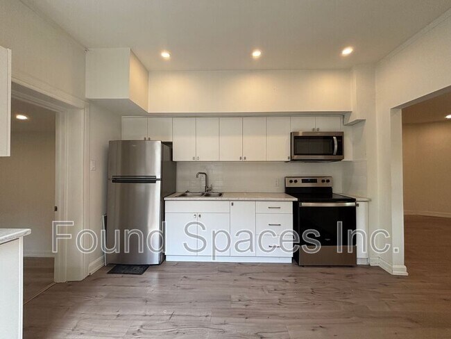 26 Cayuga St in Brantford, ON - Building Photo - Building Photo