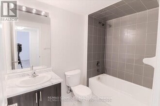 44 Bannister Rd in Barrie, ON - Building Photo - Building Photo