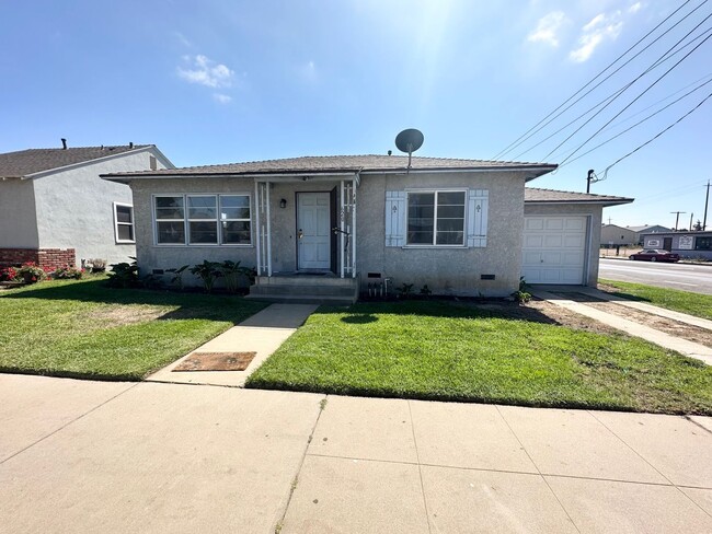 620 W Park Ave in Santa Maria, CA - Building Photo - Building Photo