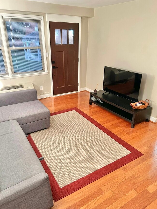 property at 2036 N Woodrow St