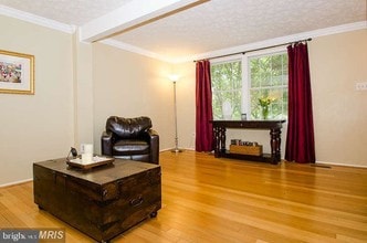 6885 McLean Greens Ct in Falls Church, VA - Building Photo - Building Photo
