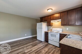 618 E Pine Ave in Wake Forest, NC - Building Photo - Building Photo