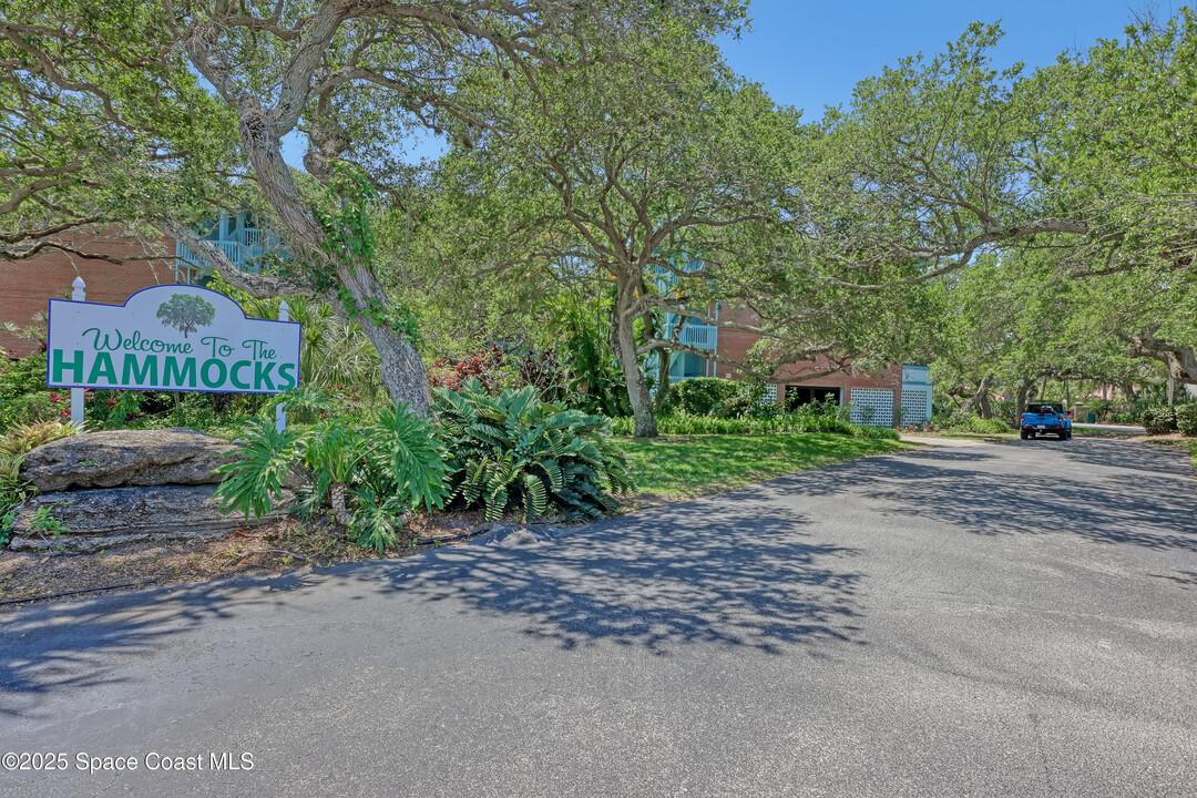 240 Hammock Shore Dr in Melbourne Beach, FL - Building Photo