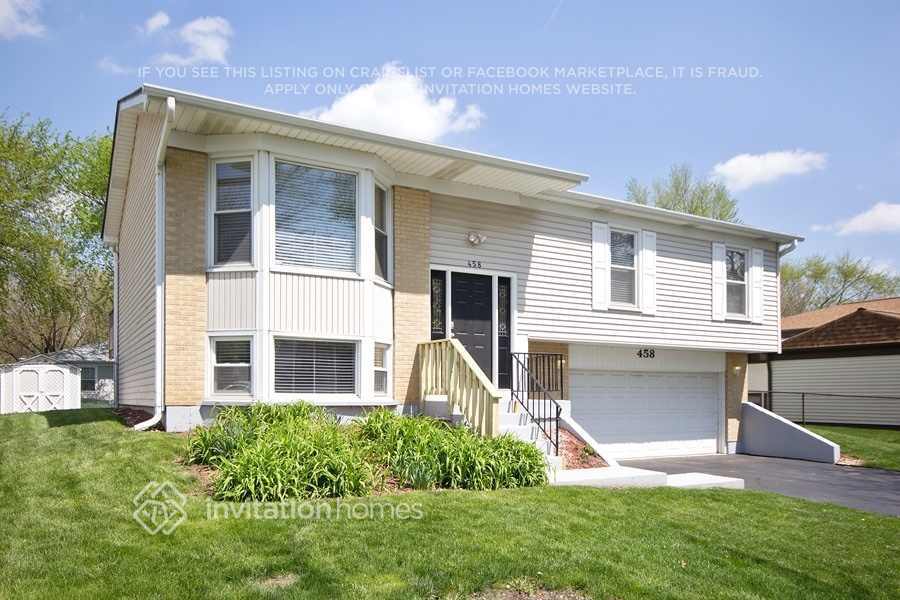 458 Rockhurst Rd in Bolingbrook, IL - Building Photo