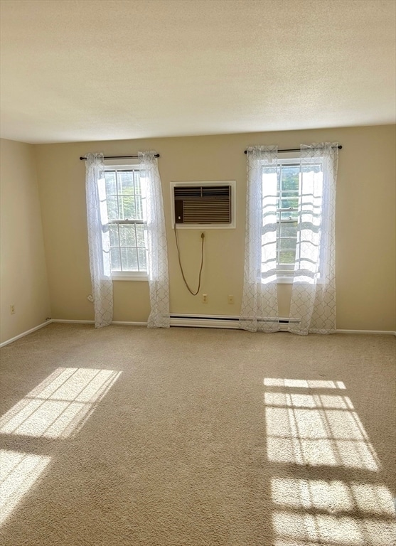 325 Ashland Ave in Southbridge, MA - Building Photo - Building Photo