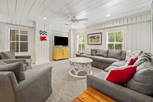 496 Debordieu Blvd in Georgetown, SC - Building Photo