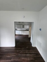 64 Second St in Newnan, GA - Building Photo - Building Photo
