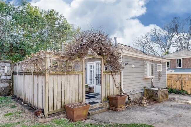 property at 1143 St Charles Pl NE