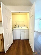 896 Advance St in San Marcos, TX - Building Photo - Building Photo