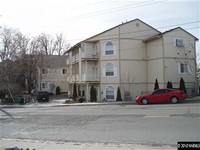 498 Highland Ave in Reno, NV - Foto de edificio - Building Photo