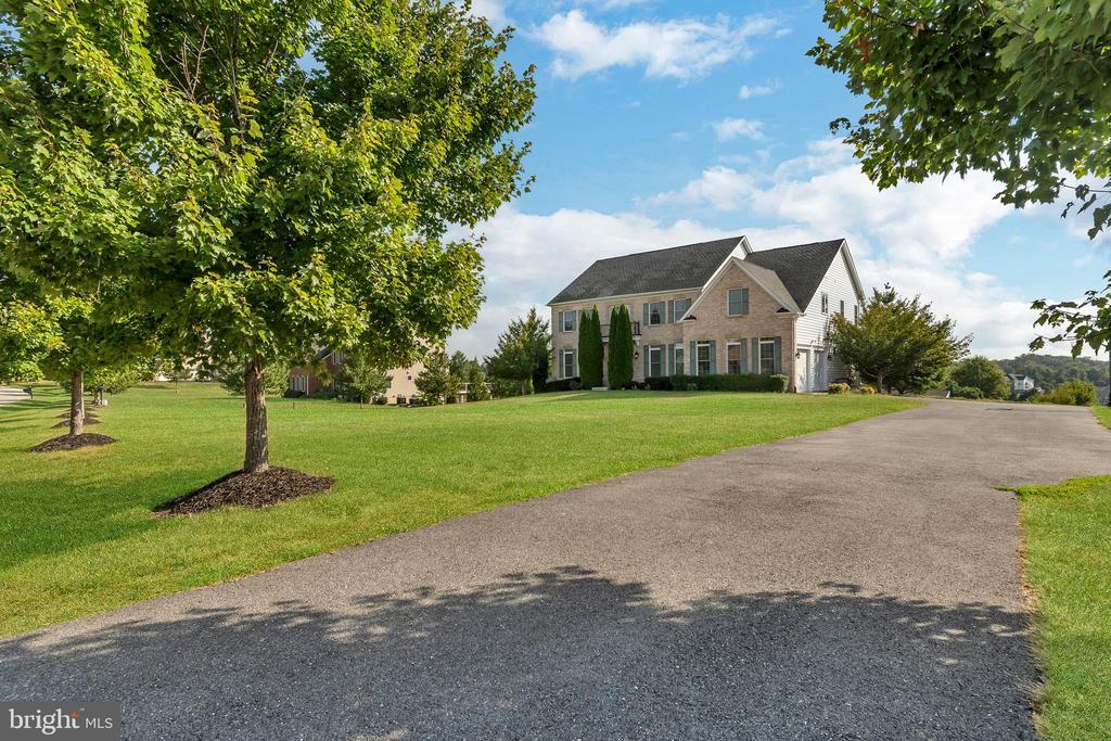 14866 Michele Dr in Glenelg, MD - Building Photo
