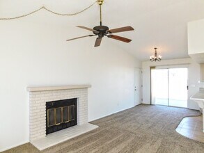 5384 Morongo Rd in Twentynine Palms, CA - Building Photo - Building Photo