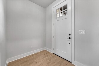 1850 Momi St in Centerton, AR - Foto de edificio - Building Photo