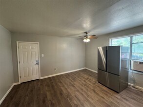 2705 Lorraine St in Houston, TX - Building Photo - Building Photo