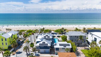 113-112 12th Ave in St Pete Beach, FL - Building Photo