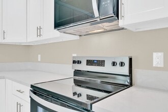 2512 E Adams St in Carson, CA - Building Photo - Building Photo