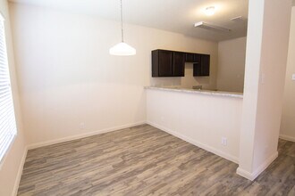 5014 War Horse Dr in San Antonio, TX - Building Photo - Building Photo