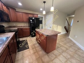 135 Stone Creek Dr in York, PA - Building Photo - Building Photo