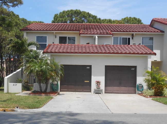 2700 Bayshore Blvd in Dunedin, FL - Building Photo - Building Photo