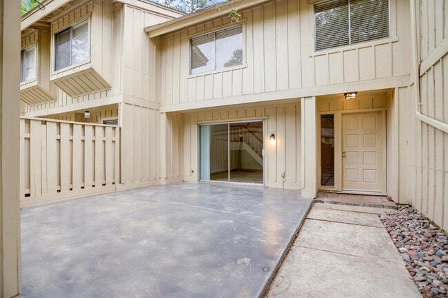 2445 Settler's Way in The Woodlands, TX - Building Photo - Building Photo