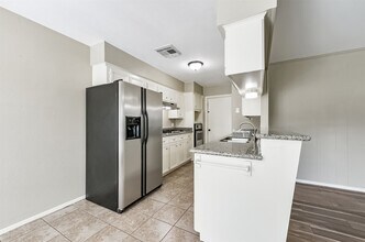 5347 Lincoln Green Dr in Katy, TX - Building Photo - Building Photo