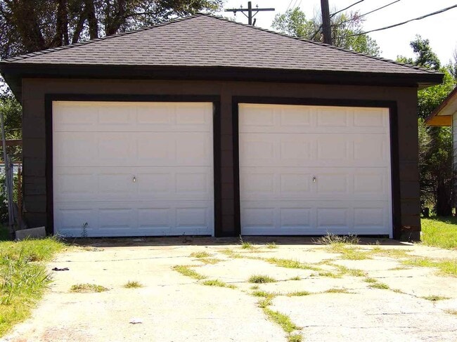 2604 NW Pollard Ave in Lawton, OK - Building Photo - Building Photo