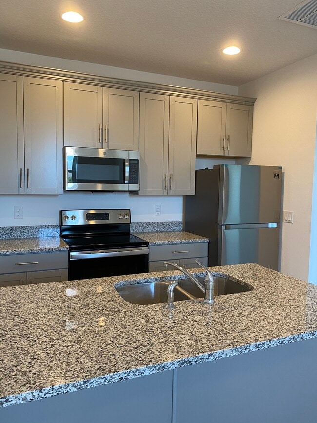 16024 Micelli Dr, Unit 1 in Winter Garden, FL - Building Photo - Building Photo