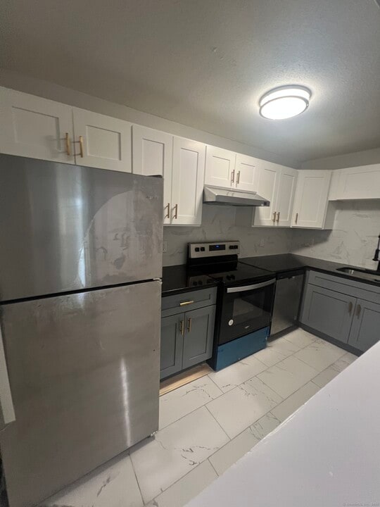 280 Collins St in Hartford, CT - Building Photo