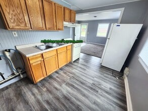 2401 Beacon St in Fort Wayne, IN - Building Photo - Building Photo