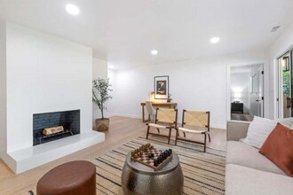 148 Exbourne Ave in San Carlos, CA - Foto de edificio - Building Photo