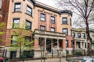 4632 N Kenmore Ave, Unit 3 in Chicago, IL - Building Photo