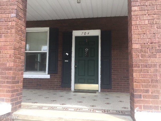 704 10th Ave-Unit -#1 in Huntington, WV - Building Photo - Building Photo