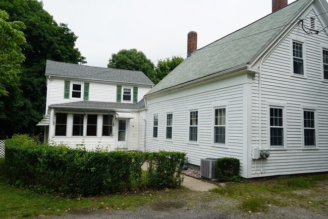 property at 20 Bolton Pl