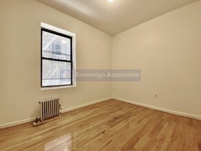12 Pinehurst Ave in New York, NY - Building Photo - Building Photo