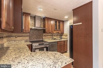 8764 Cold Plain Ct in Springfield, VA - Building Photo - Building Photo