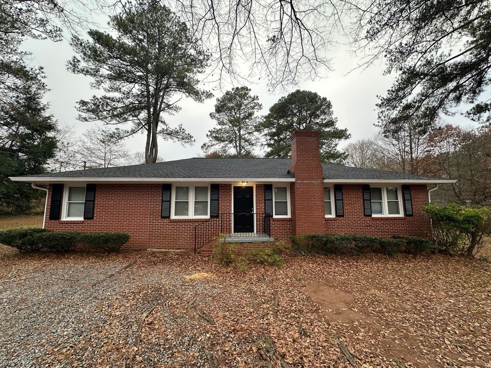 481 New Salem Rd in Marietta, GA - Building Photo