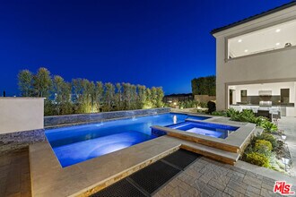20162 Cromwell Way in Los Angeles, CA - Building Photo - Building Photo