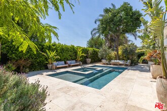 7442 Capps Ave in Los Angeles, CA - Building Photo - Building Photo