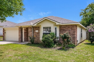 908 Chase Ln in Denton, TX - Building Photo - Building Photo