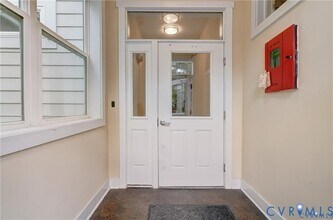 1020 Porter St, Unit 104 in Richmond, VA - Foto de edificio - Building Photo