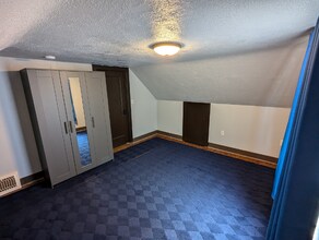 329 NW 21st St in Corvallis, OR - Building Photo - Building Photo