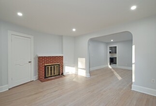 357 Glenbrook Rd in Stamford, CT - Building Photo - Building Photo