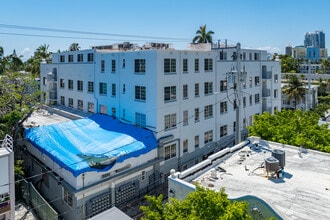 Helios Apartments Miami Beach in Miami Beach, FL - Foto de edificio - Building Photo