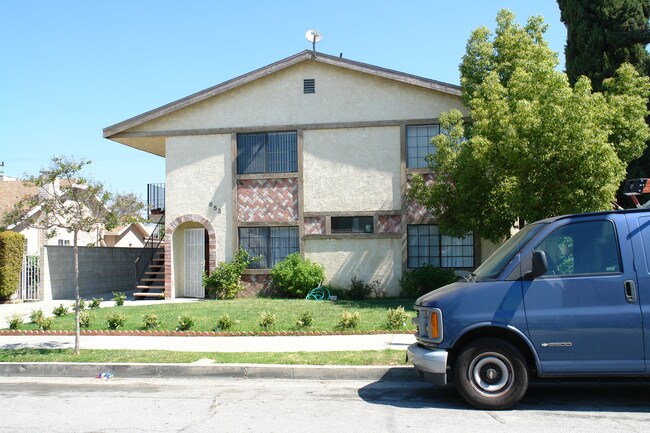 653 Salem St in Glendale, CA - Building Photo - Building Photo