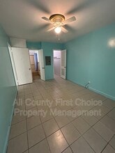 5364 4th St N in St. Petersburg, FL - Building Photo - Building Photo