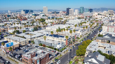 981 Elden Ave in Los Angeles, CA - Foto de edificio - Building Photo