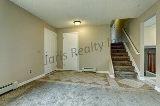 251 Gordon Ct in Castle Rock, CO - Building Photo - Building Photo