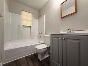 1073-1075 Wisteria Dr SW in Mableton, GA - Building Photo - Building Photo