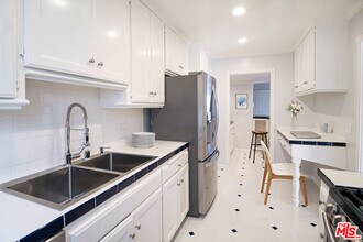 930 S Bedford St in Los Angeles, CA - Building Photo - Building Photo